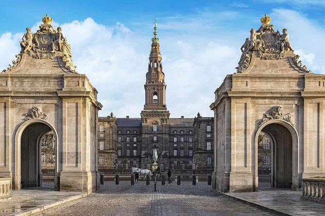 4-Hour Private Half-Day Frederiksborg Castle Tour - Copenhagen Central to Hillerød: the calm train ride out of the city