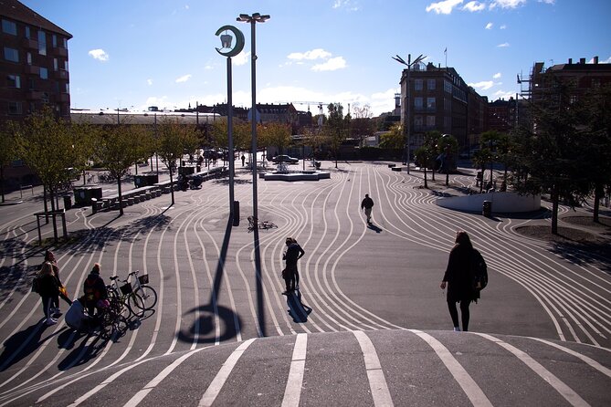 Best of Copenhagen Biking Tour-3 Hours, Small Group max 10 people - How the guide can change your experience (Alex, Diane, Josiah, and Diana)