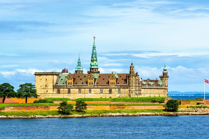 Castles of Kronborg and Frederiksborg from Copenhagen by Car - Choosing the right option: 5, 5.5, or 8 hours