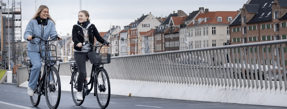 Copenhagen: 3 Hour Extended Grand E-Bike Guided Tour - Little Mermaid to Nyhavn: classic photos, then real street-level sailing