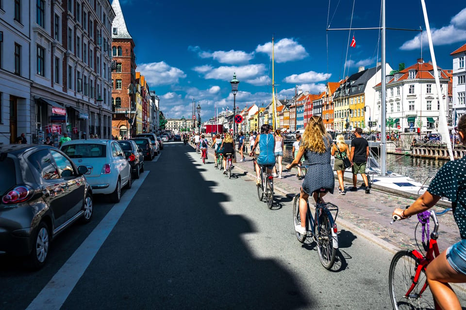 Copenhagen: 3-hour Private Guided Bike Tour - Little Mermaid, Amalienborg, and the Snake Bridge photo moment