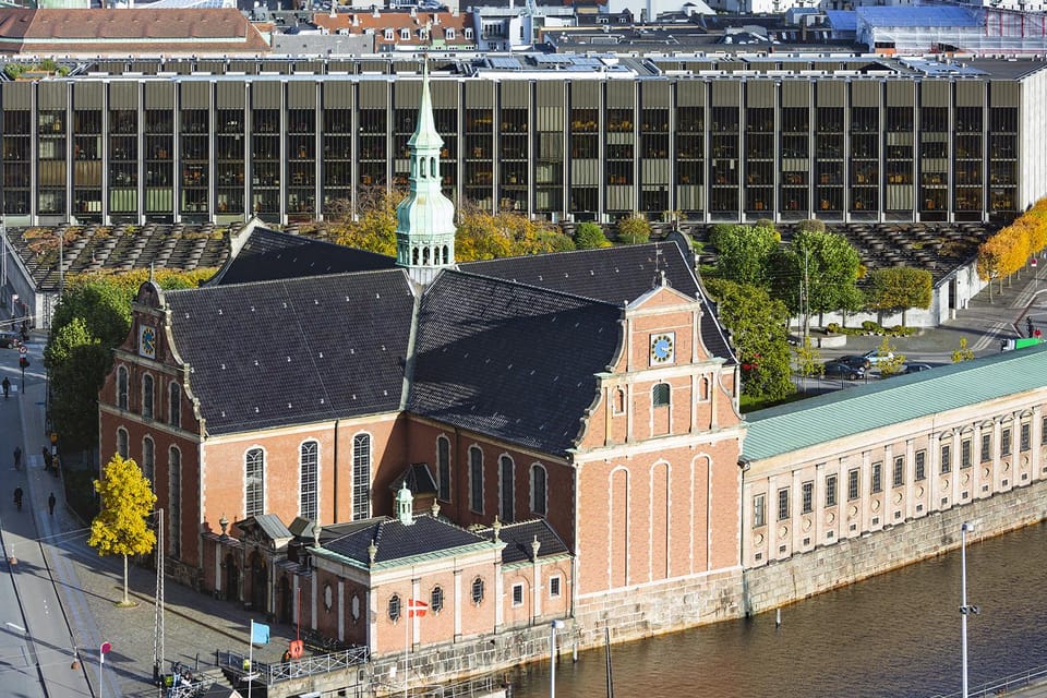 Copenhagen: A guided walk for first-timers in the city - Who This Tour Suits Best (and Who Might Be Frustrated)