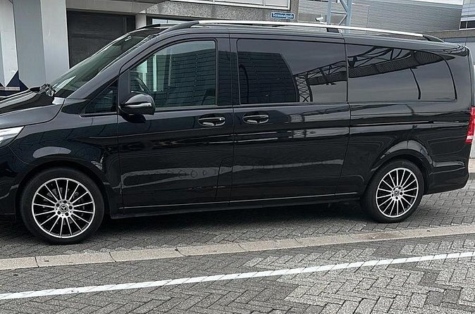 Copenhagen Airport Transfer Service | English Speaking Driver - The Main Risk: Waiting Time, Missed Calls, and Time Mix-Ups