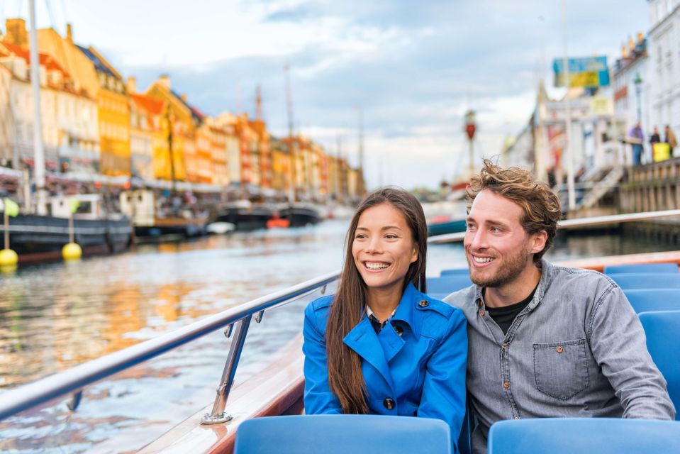 Copenhagen: Canal Boat Cruise & Old Town/Nyhavn Walking Tour - The 1-hour canal cruise: seeing Copenhagen from the water (with audio)