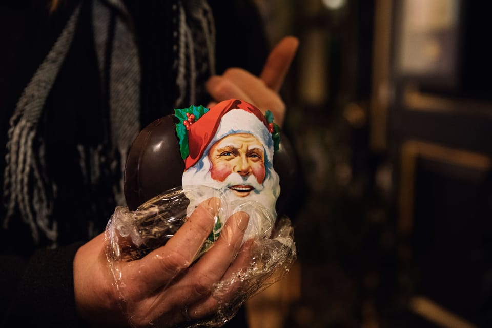 Copenhagen: Christmas Walking Tour with Treats and Drinks - Starting at Nørreport: Flying Tiger and Torvehallerne at Christmas time