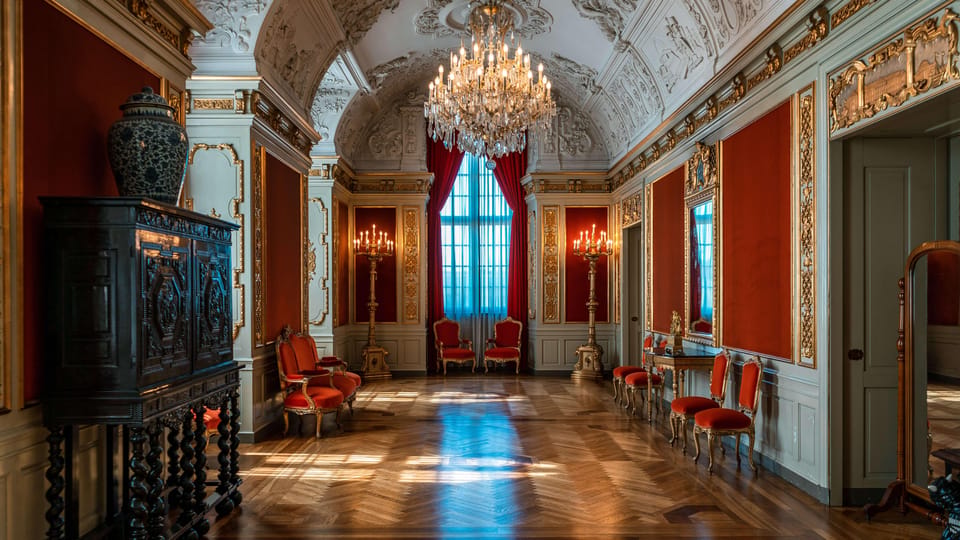 Copenhagen City & Christiansborg Palace Private Walking Tour - Price and value for a 3-hour private tour (and how to judge it)