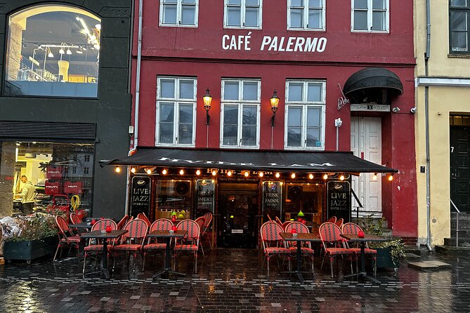 Copenhagen Culinary Food Tour with 6+ Tastings of Danish Classics - Rådhuspladsen near City Hall: the endgame by the big square