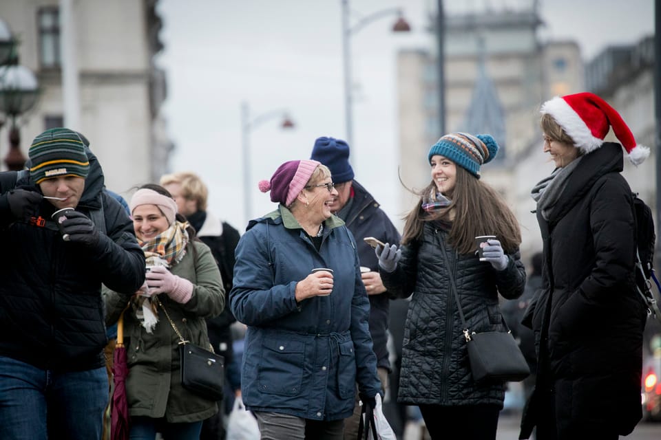 Copenhagen: Evening Gourmet Walk with Food & Drinks Tasting - Torvehallerne: the perfect place to start a calm evening