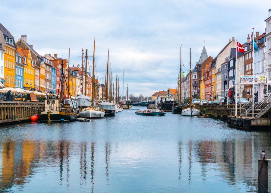 Copenhagen: Express Walk with a Local in 60 minutes - Should you book the Copenhagen City Hall to Nyhavn and Børsen express walk?