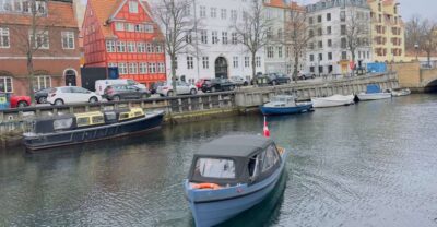 Copenhagen: Guided Canal Tour by Electric Boat - Ved Stranden and pier 3: where you actually start