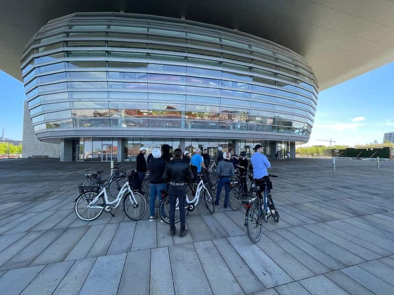 Copenhagen: Guided E-Bike Tour - Amalienborg Palace and Gefion Fountain: where royal Denmark meets myth