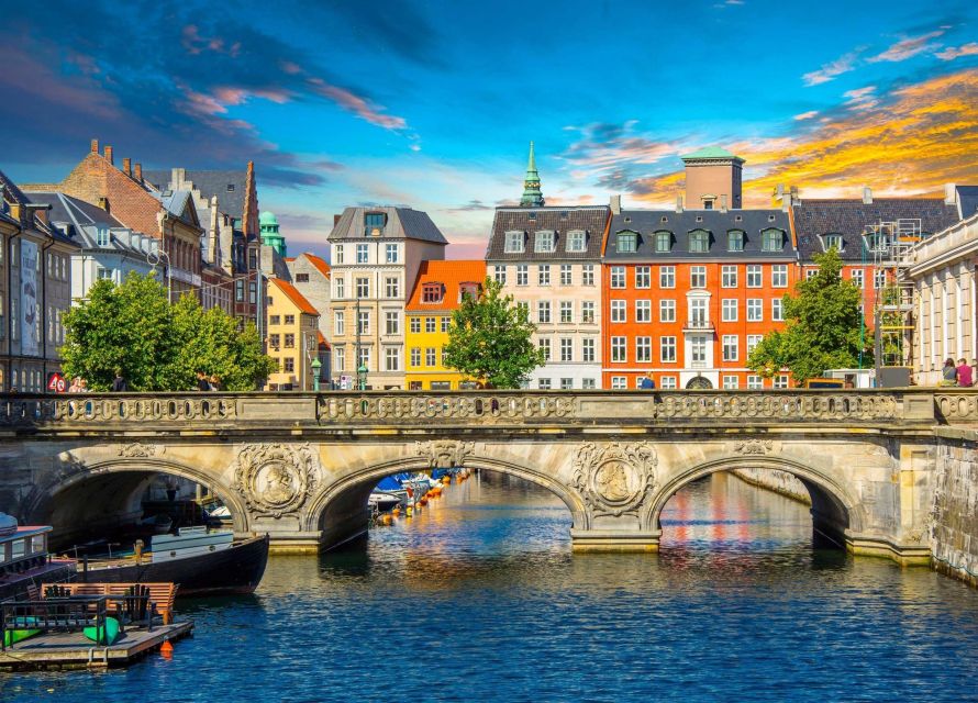 Copenhagen Old Town, Nyhavn, Canal Walking Tour & Christiana - Church Visits and Timing: How to Avoid Door-Closed Frustration