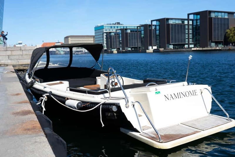 Copenhagen: Private Guided Boat Tour with City Highlights - Meeting at Børsbroen: Start Where the Water Life Starts