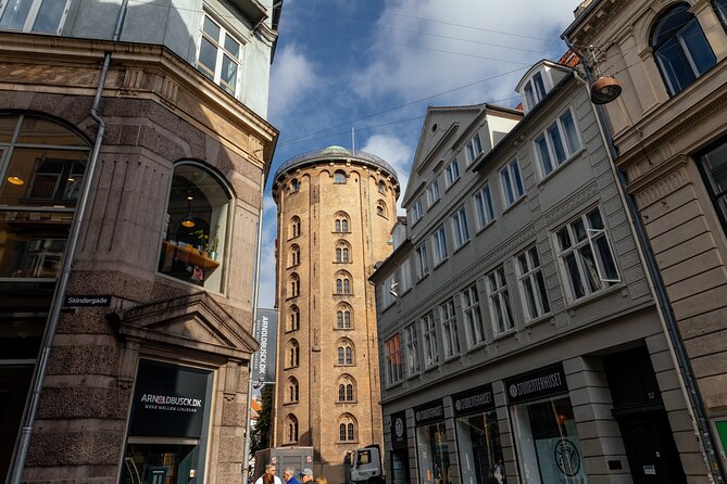 Copenhagen Private Tour: Highlights & Hidden Gems by Bike or Foot - Walking vs. Biking: When Two Wheels Save Your Energy