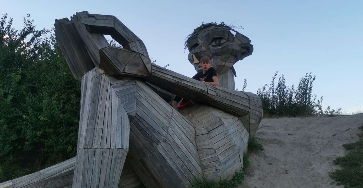 Copenhagen: The Six Forgotten Giants Hunt and Nature Walk - Giant Stop 3: Oscar Under the Bridge, built for surprise photos