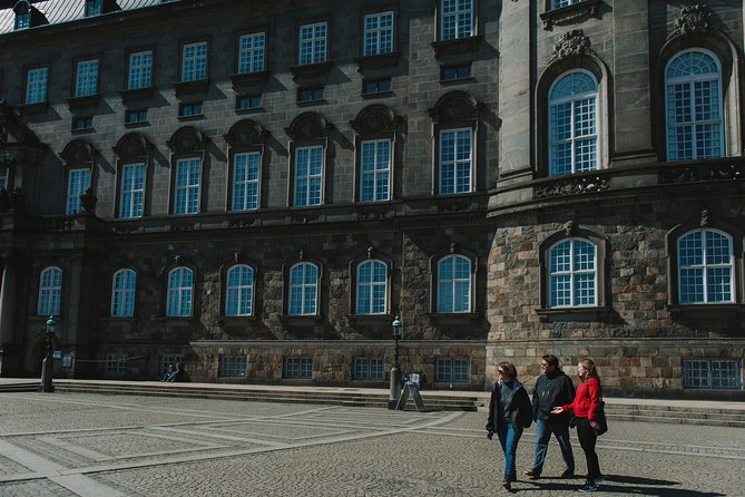 Copenhagen Walking Tour: Highlights and Hygge w/Lunch - Gefion Fountain and Churchillparken: Calm Between Stories