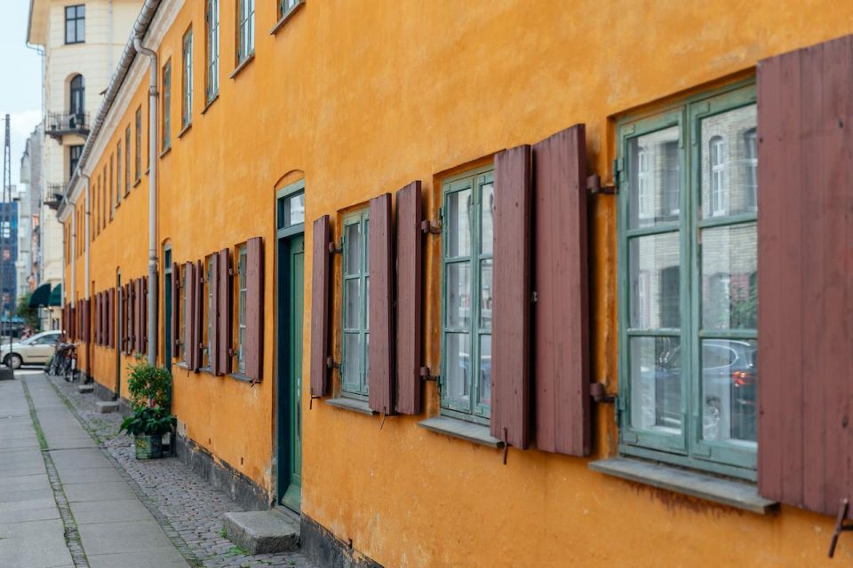 Highlights & Hidden Gems of Copenhagen Private Tour - Timing, pace, and comfort for a 3-hour Copenhagen walk