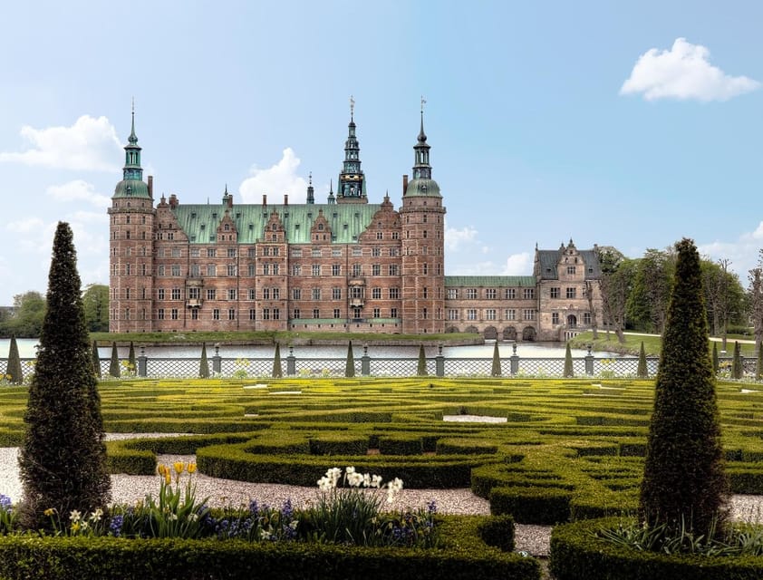 Hillerød: Frederiksborg Castle Entry Ticket - The best way to structure your visit: rooms first, then gardens