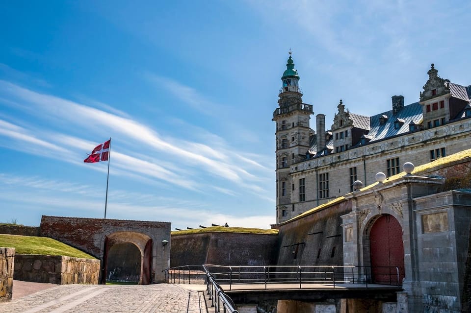 Kronborg Castle Entry Ticket - Entering the Courtyard: Where the Castle Sets the Tone