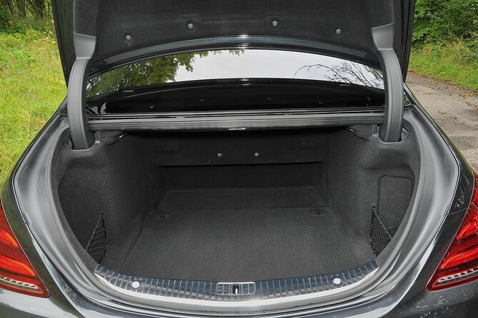 Luxury Vehicle Transfer from Copenhagen Airport CPH to Copenhagen - Who This Copenhagen Transfer Fits Best