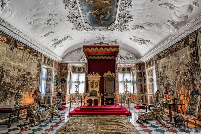 Private Copenhagen City Tour with Rosenborg Castle - Amalienborg Palace Museum, Changing of the Guard, Gefion Fountain, and the Little Mermaid