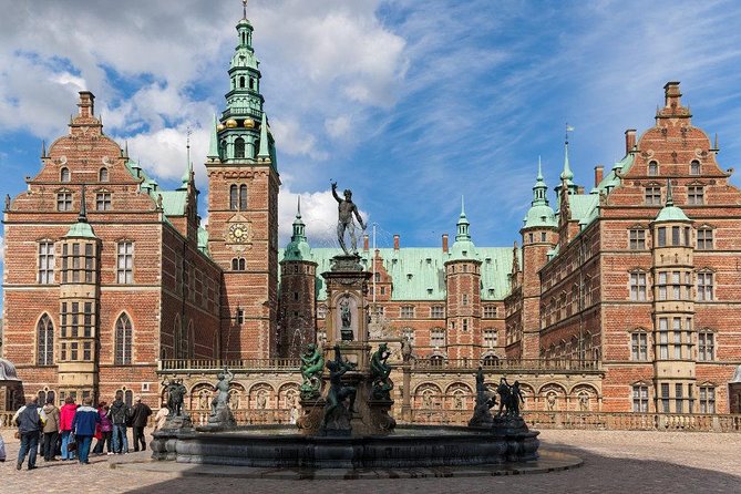 Private Tour to Frederiksborg Castle - On the Way: A Scenic Taste of Denmark Outside the City