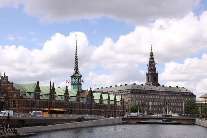 The Murder by Christiansborg Palace: Interactive Mystery Hunt - Start Smart: Maria’s Kiosk and Ticket Pickup at Arms Gallery