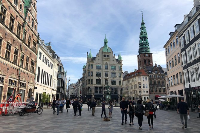 Walking tour - Copenhagen Old Town & Tivoli Park included - Amalienborg Palace and the 12:00 Royal Guard changing: the moment that anchors the route
